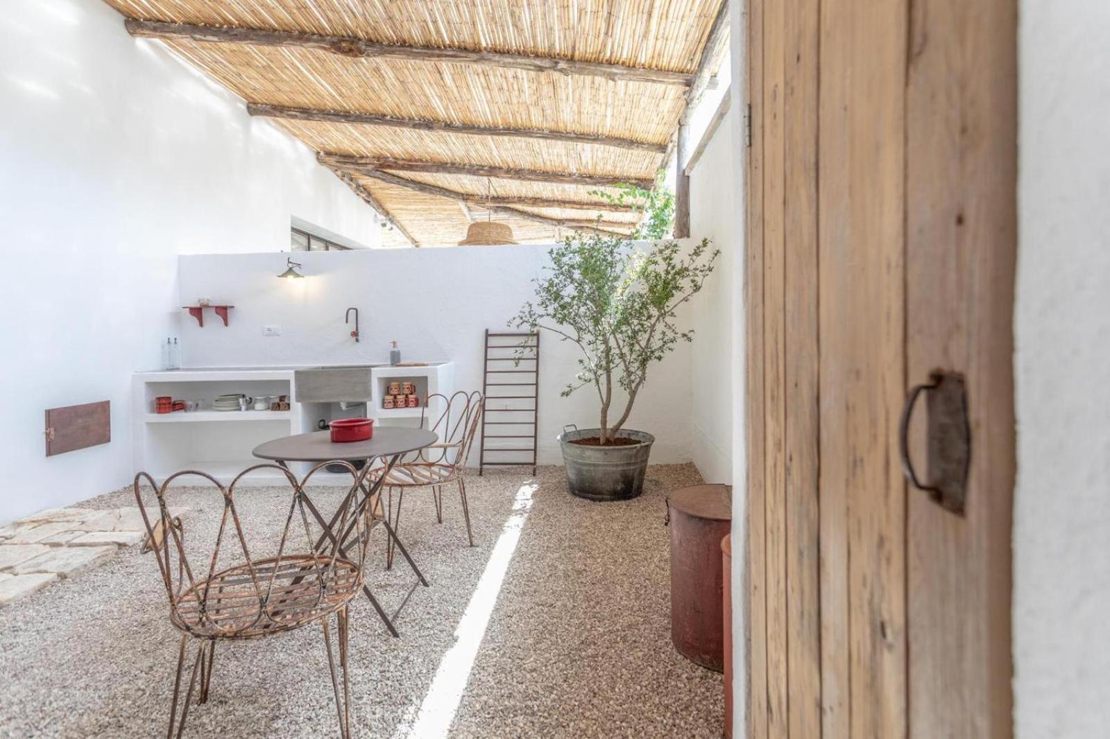 Trullo Santovia Bed & Breakfast Sant Isidoro  Luaran gambar